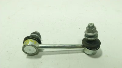 4883060070 ПРАВЫЙ ЗАДНИЙ КРОНШТЕЙН / 17512395 ДЛЯ TOYOTA LAND CRUISER GDJ250L 2.8 D - Изображение 1 из 4