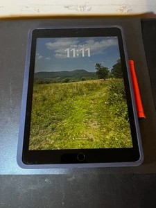 Paquete Apple iPad 8va Generación 32GB A2428 (Celular WiFi Desbloqueado) - Imagen 1 de 23