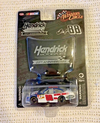 Dale Earnhardt Jr #88 Guardia Nacional/Amplificador Hendrick 25º 1/64 WC Diecast & Hood Foto 1 de 3