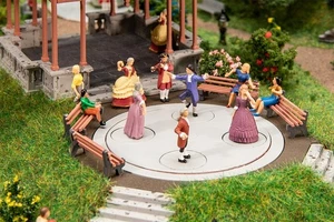 Faller 151708 H0 1:87 Rokoko Tänzer - Picture 1 of 1