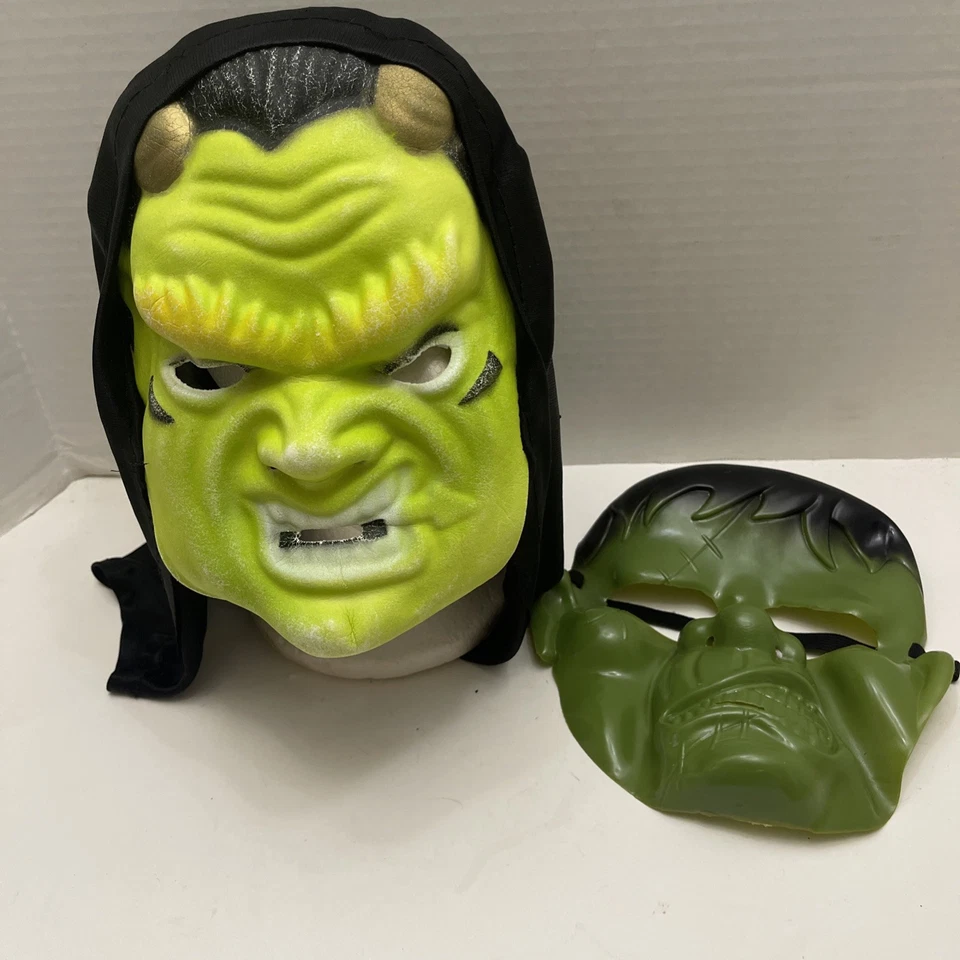 Dos Máscaras de Halloween Frankenstein Monstruo Y Capucha Orco Banda Elástica Foto 1 de 4