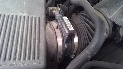 Medidor de flujo de aire de inyección de combustible usado se adapta a: 2001 Gmc Yukon XL 2500 grado A Foto 1 de 4