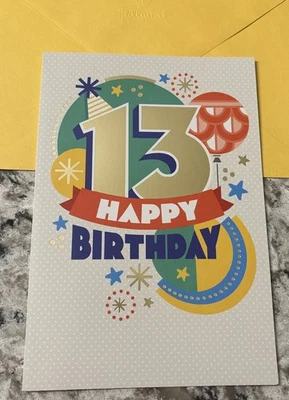 Cartão comemorativo feliz aniversário 13 anos adolescente especial 5,5”x8” Hallmark - Imagem 1 de 4