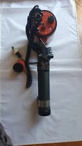 Nikonos SB 101 unterwasserblitz + Dichtungssatz +2 Halterungen Wie neu. Getestet - Bild 1 von 17
