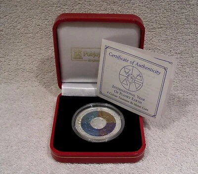 International Year of the Planet - 4 Color Titanium Bi-Metal - 2008 Isle Of Man  - Image 1 of 4