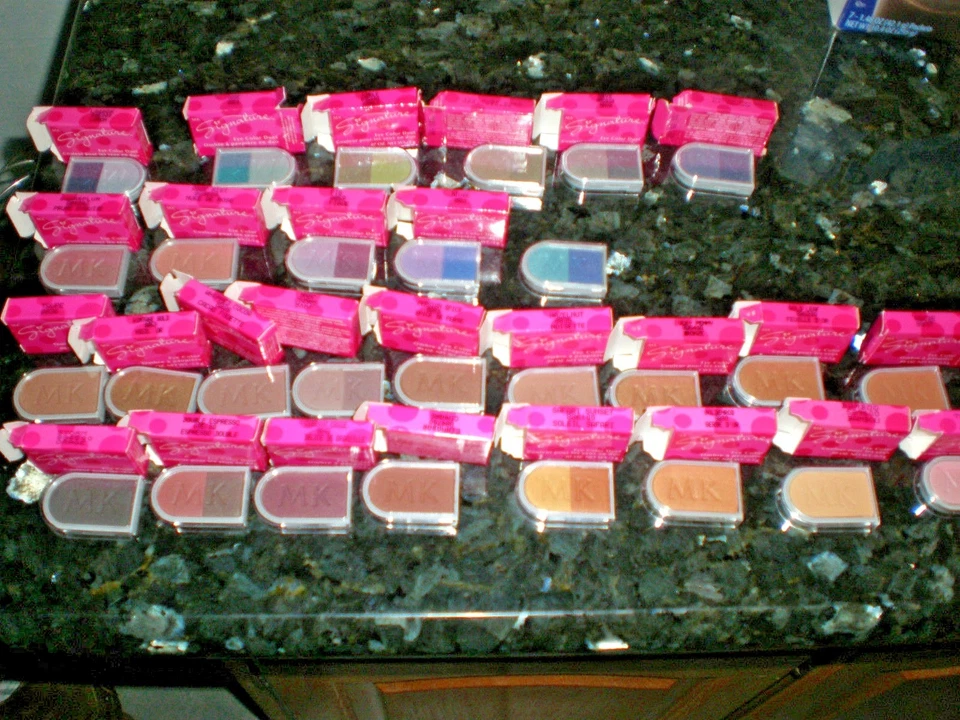 Mary Kay MK Signature eye colors U SELECT, BUY 6 Variety*= FREE Primer  READ NIB - Image 1 of 4