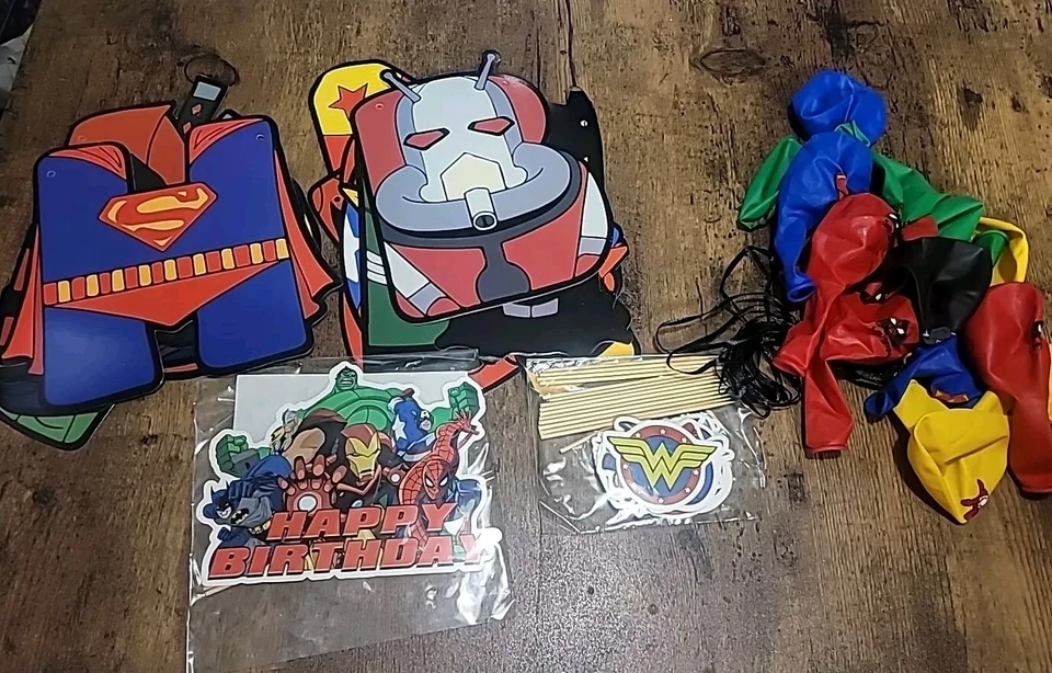 Decoraciones de cumpleaños de superhéroes Banner CakeCupcake Topper Globos DC Y MARVEL  Foto 1 de 4