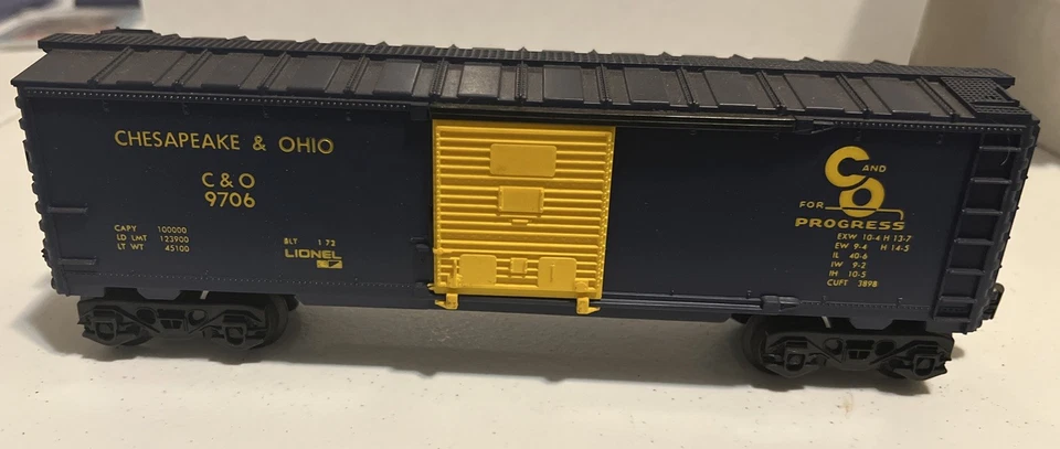 LIONEL Chesapeake & Ohio box car 6-9706 - O/O27 - Image 1 of 4