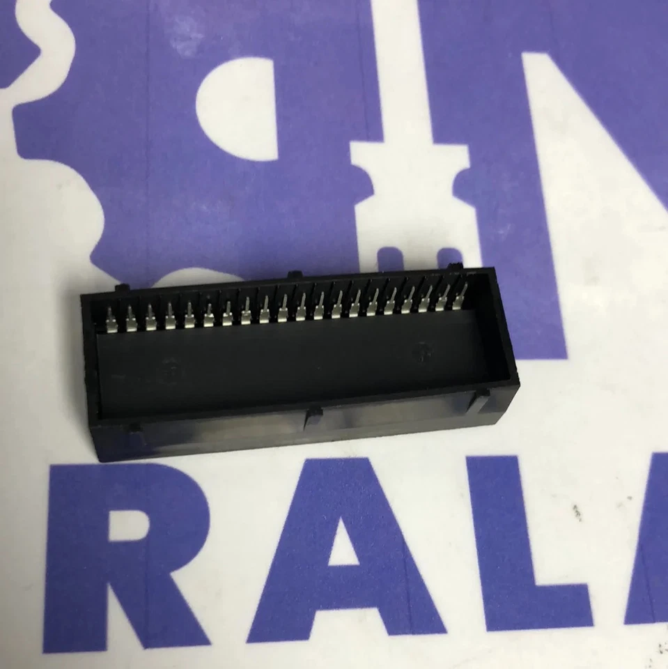 SICK MAXIM INTEGRATED PRODUCTS DS80C320-MCG - Image 1 of 1