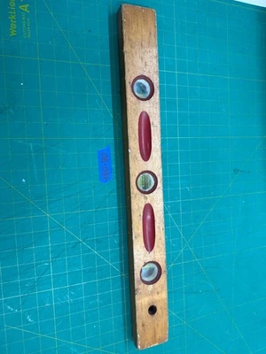 Vintage Stanley No. 257-24 Wood Level, 24''Carpenter's Spirit Level, Made in USA - Image 1 of 4