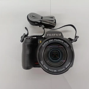 Fujifilm FinePix HS20EXR Digital Camera - Picture 1 of 6