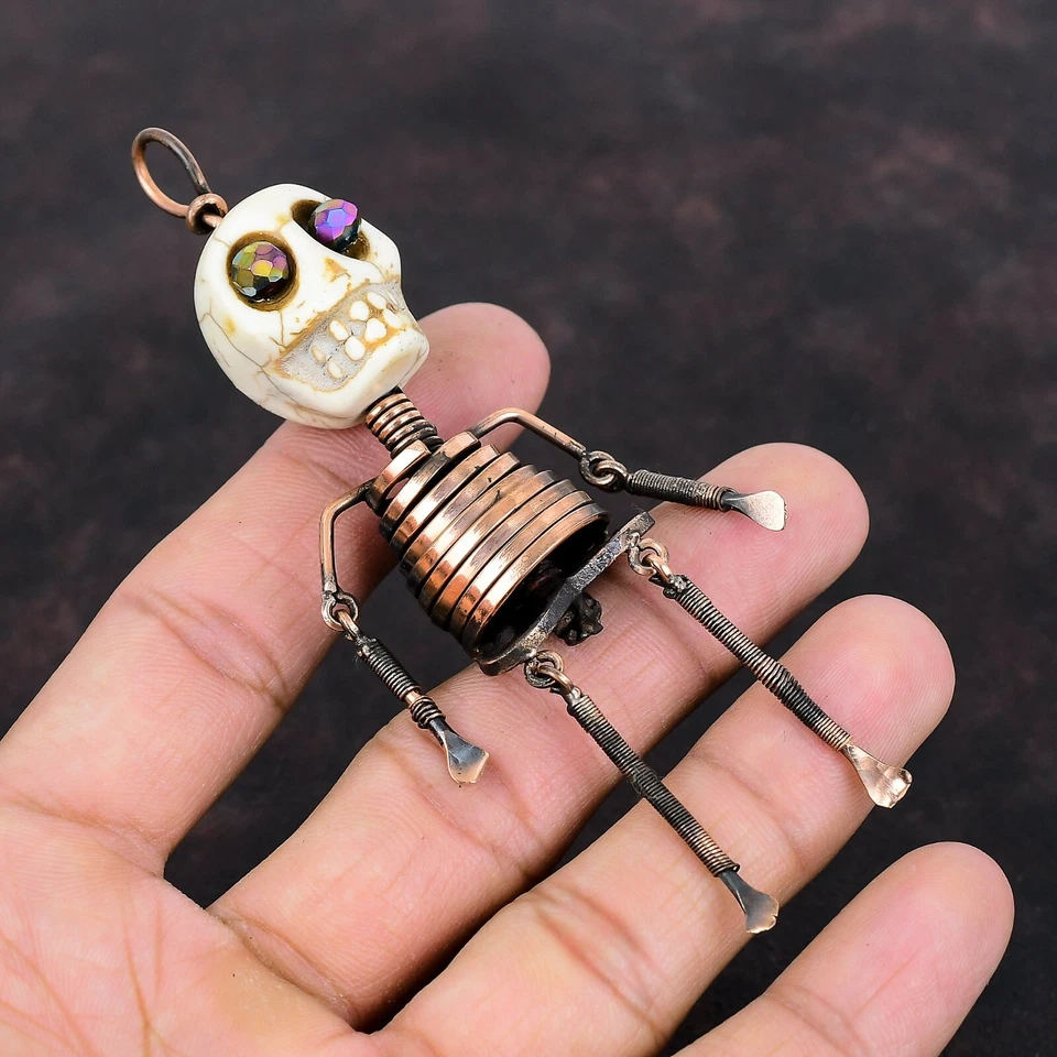 Cobre Howlita Piedra Titanio Cuentas Alambre Envuelto y Cara de Calavera Colgante Joyería Foto 1 de 4