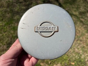 NISSAN SENTRA 200SX OEM WHEEL CENTER CAP SILVER 1995-1999 40315-4B010 - Picture 1 of 3