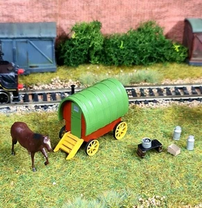 00 Gauge 1/76 Scale Romany Gypsy Caravan Set. 3D Printed in Resin - Picture 1 of 13