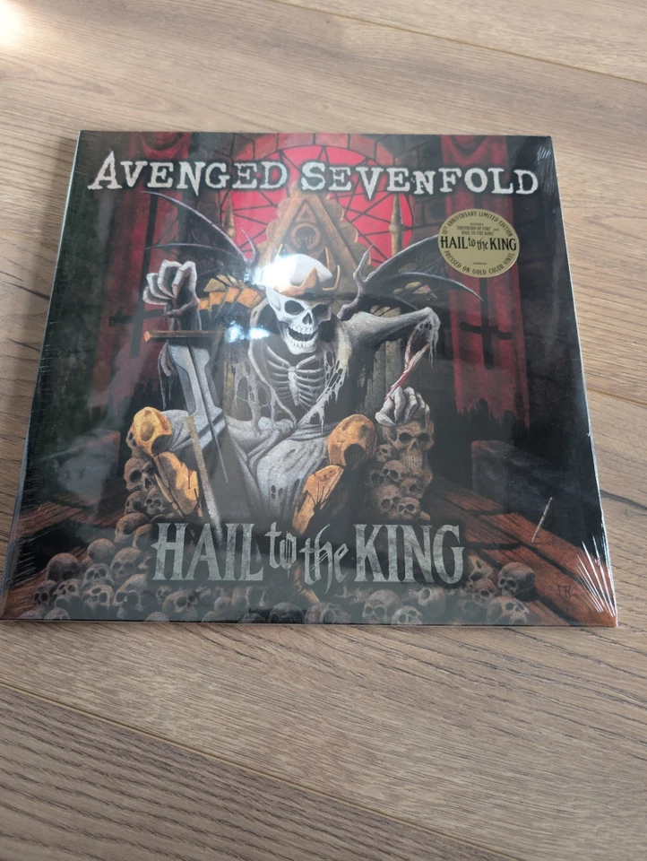Avenged Sevenfold Hail To the King GOLD VINYL / LTD. ED. NEW OVP 2xVinyl LP - Bild 1 von 1
