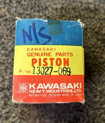 Pistón de gran tamaño 13027-069 genuino NOS Kawasaki KZ650 Z650 1.00 Foto 1 de 4
