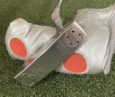 Scotty Cameron Studio Select Newport 2 RH 33" - Stock Shaft  + Grip - Image 1 of 4