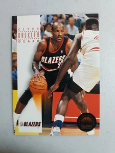1993-94 SkyBox Premium #150 Clyde Drexler Portland Trail Blazers NBA 🏀 Card  - Picture 1 of 4