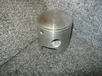VINTAGE SKI-DOO Rotax WISECO Piston 1974-1975 TNT 440 E SM 67.50mm STD RARE NOS - Imagem 1 de 4