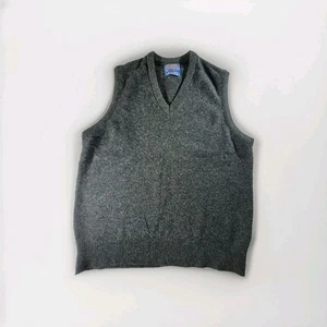 Vntg Pendleton Made in USA Lambswool Vneck Gray Sweater Vest Medium (small hole) - Picture 1 of 13