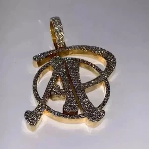 Ciondolo lettera uomo personalizzato placcato oro giallo 14 kt tondo vera moissanite 3,00 ct - Foto 1 di 4