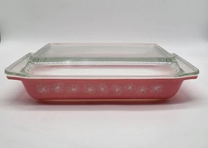 Vintage Pyrex 548-B Space Saver with Lid Pink Daisy 1 1/4 QT Rectangle Casserole - Picture 1 of 15