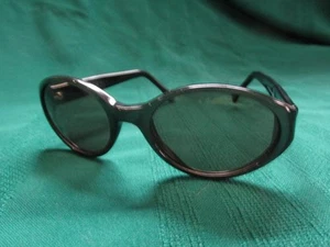 Vittadini Brand Sunglasses - Dk Green/Black - Small Sz 53-19-132 - EXC Cond - Picture 1 of 6