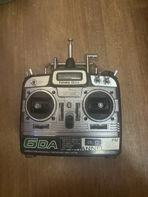FUTABA 6 CHANNEL RADIO CONTROL SYSTEM 6DA-FM WITH 4 SERVO S3004 - Image 1 of 4