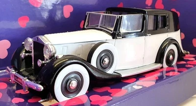 Corgi 1/36 Scale Model Car CC06806 - Wedding Car - White - Imagen 1 de 4