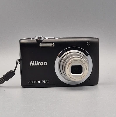 Nikon Coolpix A100 20.0MP Compact Digital Camera 5x Zoom, Charger, SD, Great! - Photo 1/4