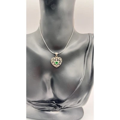 Colgante AVON SOLO Plata de Ley 925 Vintage Amor Forma de Corazón Acento Verde Foto 1 de 4