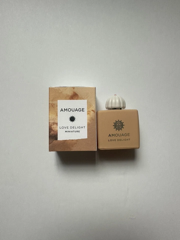 Eau De Parfum Miniatura AMOUAGE Love Delight (EDP) 7,5 ml / 0,25 oz (Dabber) Foto 1 de 4