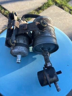 Soporte de filtro de bomba de combustible BMW E30 84-87 325e 325i M3 318iS Foto 1 de 2