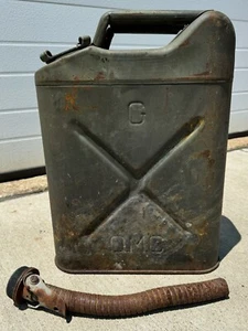 Vintage QMC Jerry Can with Nozzle - Picture 1 of 4