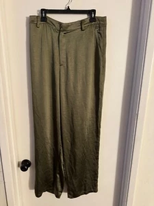 Women "Good American" shiny olive green zippered pants. Size 14.32 - Picture 1 of 2