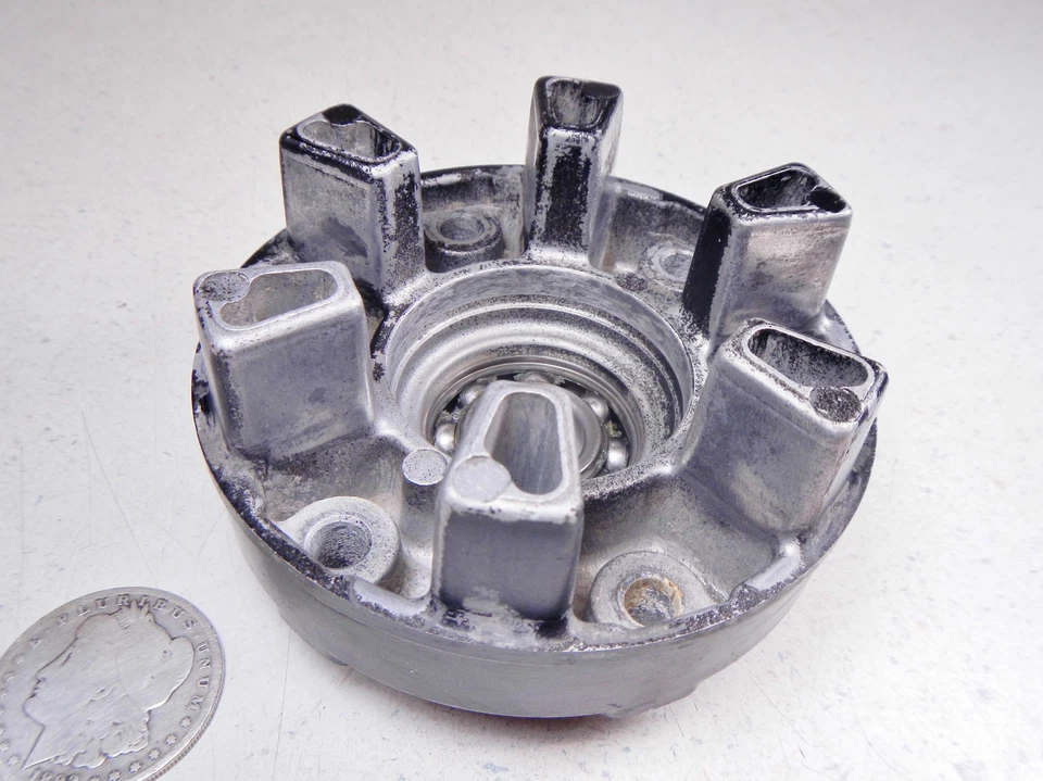 1982 SUZUKI DR250 ЗАДНИЙ ПРИВОД СТУПИЦА ФЛАНЖЕВАЯ - Изображение 1 из 1