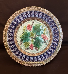 Vintage Majolica Plate Grape Motif U&C S R 366 Sarreguemines 7 3/4" French - Picture 1 of 13