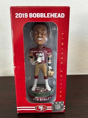 Bobblehead Joe Staley SGA 2019 de los 49ers de San Francisco Foto 1 de 2