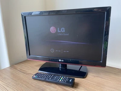LG 19 Inch TV With Freeview & Remote - Gaming, Bedroom - 19LD350 - SCART & HDMI - Image 1 of 4