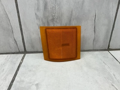 Lámpara marcadora delantera inferior izquierda OEM GM 1994-1998 OBS GMC Chevrolet Truck #16519355 Foto 1 de 4