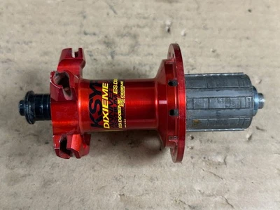 Buje trasero Mavic Ksyrium 10 aniversario 20H 130 QR rojo 10 velocidades Foto 1 de 4