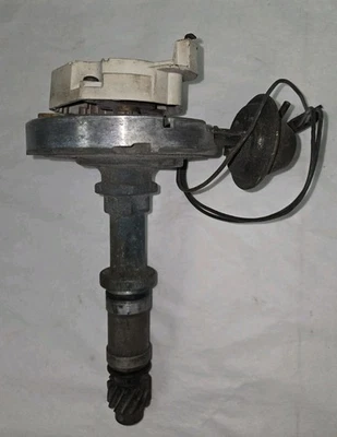 1975-77 Buick Pontiac Oldsmobile 3.8 V6 Distributor 1110677 OEM GM - Image 1 of 4