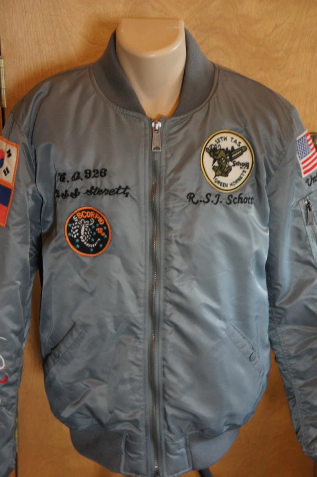 SCHOTT Nylon Insulated Flight Bomber Patches Intermediate Gray Green Jacket Lrg - Image 1 of 4