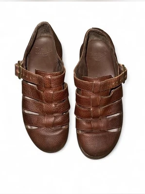 Sandalias de pescador de cuero marrón Fenton unisex de colección Dr. Martens talla 11 para mujer Foto 1 de 4