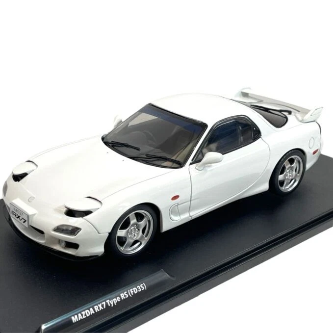 Mazda RX-7 FD3RS 1999 Pure White 1 18 SOLIDO 1810607