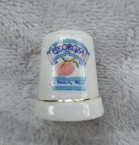 Dedal de porcelana vintage Georgia A Peachy State 1" - Imagen 1 de 4