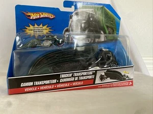 Hot Wheels Truckin' Transporters Truck Trailer & Motorcycle - Picture 1 of 8
