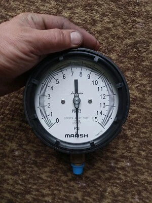 Marsh (PG-73)  P0140 Master Test Dial Pressure Gage 4.5 PROC 1/4 NPT 0-15psi  - Image 1 of 4