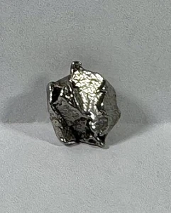 ☄️Einzigartiger Campo Del Cielo Meteorit 1-2g echtes Weltraumgestein! 4,6 MILLIARDEN JAHRE ALT!(E) - Bild 1 von 9