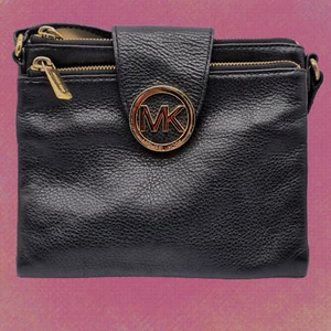 AUTHENTIC MICHAEL KORS Black Pebbled Leather Small Fulton Crossbody Bag Purse - Picture 1 of 6